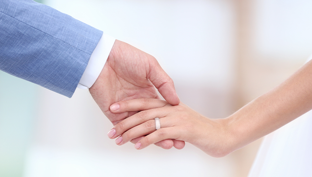 忙しい看護師は普通に結婚相手でと出会いにくい - 看護師の婚活 結婚相談所ナース福岡